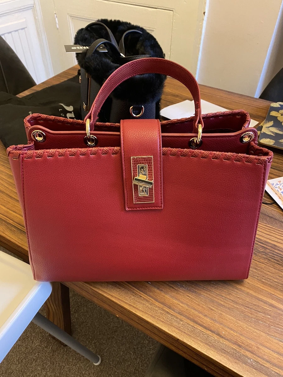 Carpisa brand bags hot sale