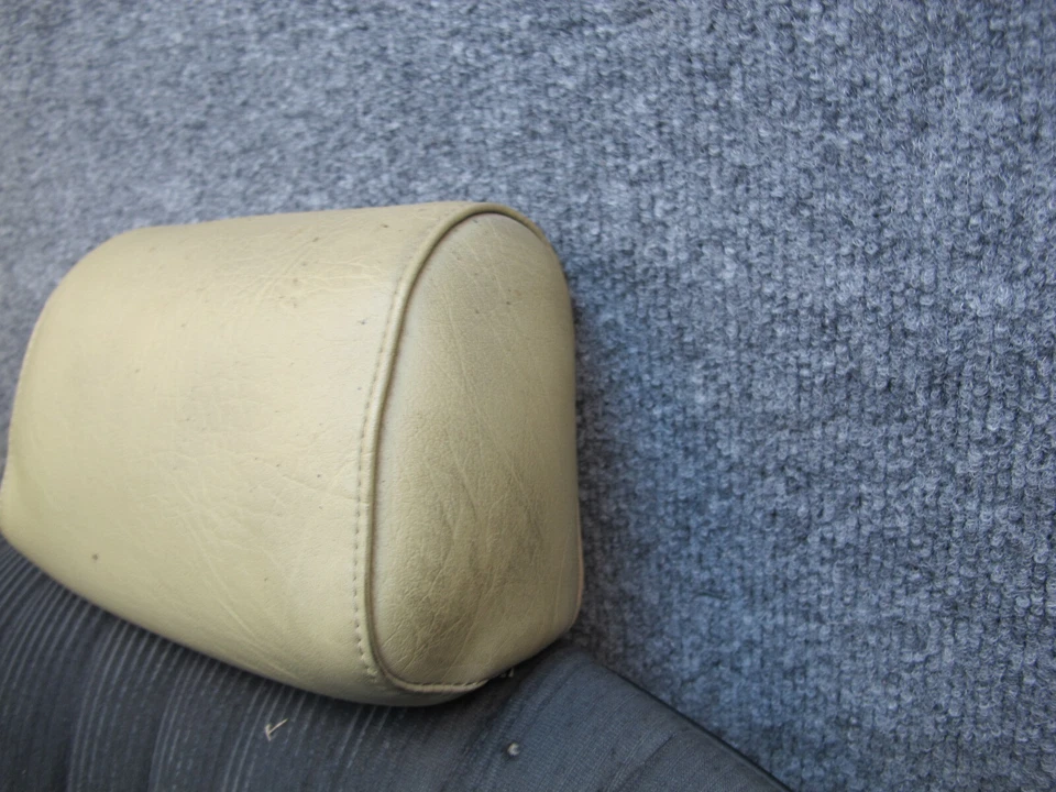 75-82 TRIUMPH TR7 ПЕРЕДНЕЕ ЛЕВОЕ ТКАНЕВОЕ СИДЕНЬЕ OEM - Изображение 4 из 4