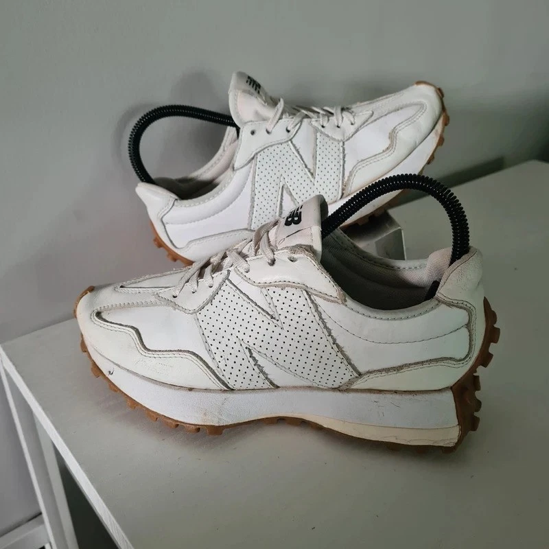 New Balance 327, photo 1 of 5