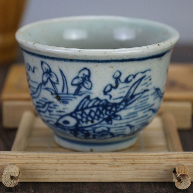Chinese Ming Wanli Blue and White Porcelain Lotus Fish Pattern Teacup Cup 2.6