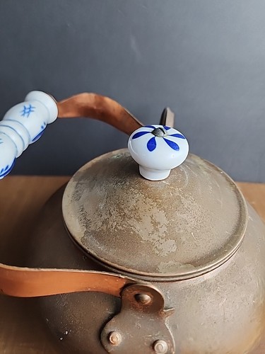 Vintage Copper Tea Kettle Teapot Porcelain Blue And White Handle Lid Knob - Picture 11 of 23