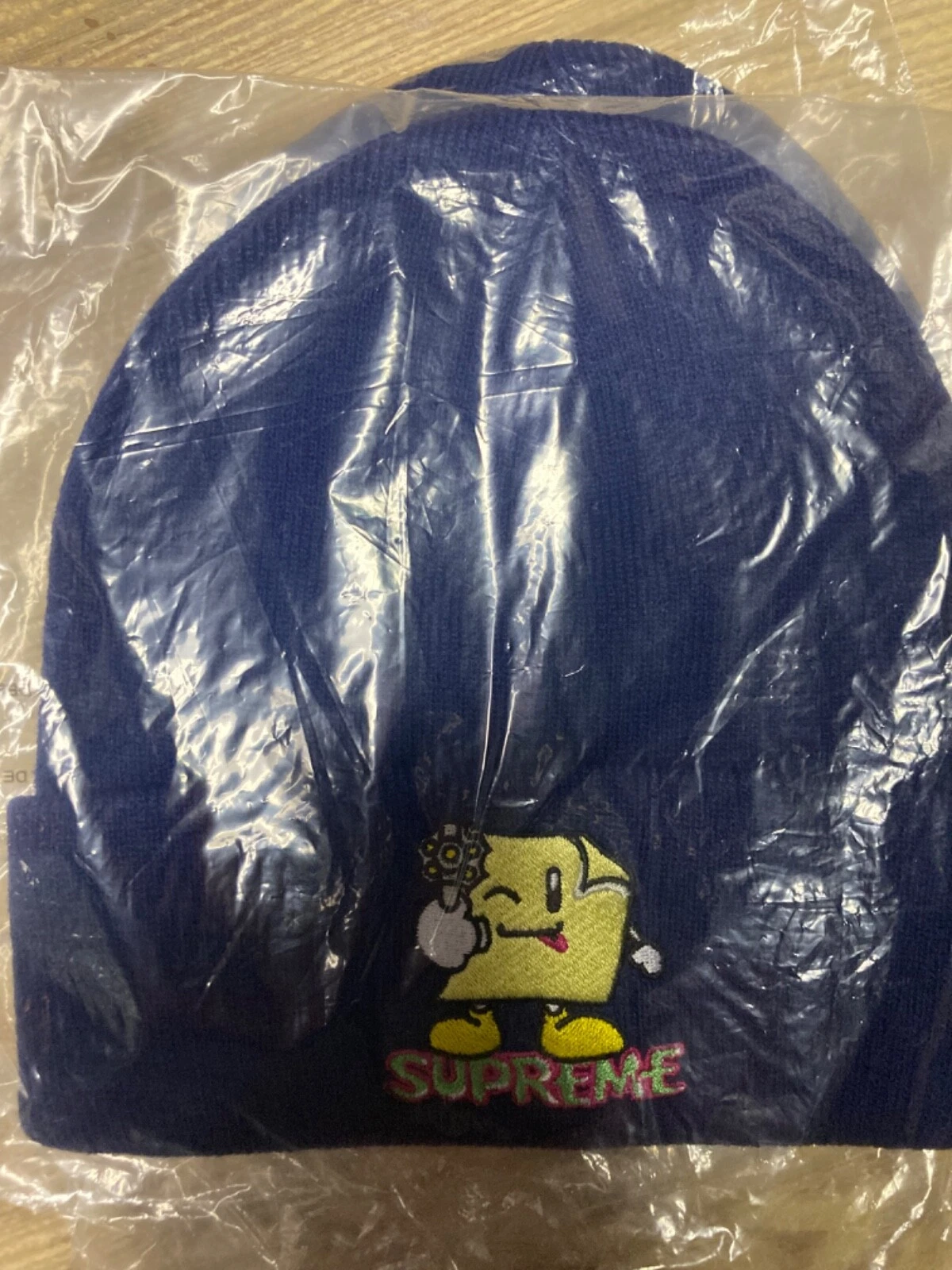 supreme characters bennie