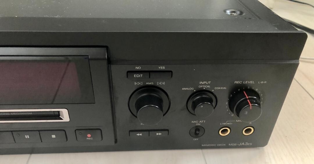 Sony MDSJA3ES MD Deck Minidisc Player w/ Remote, Cable Operation