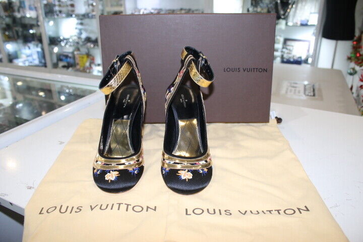 Louis Vuitton Black Satin Floral Embroidered golden Trim Louis Vuitton Black Satin Floral Embroidered golden Trim
