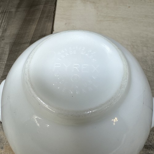 Pyrex White Opal #441 1-1/2 PT Small Cinderella Bowl - Picture 7 of 12