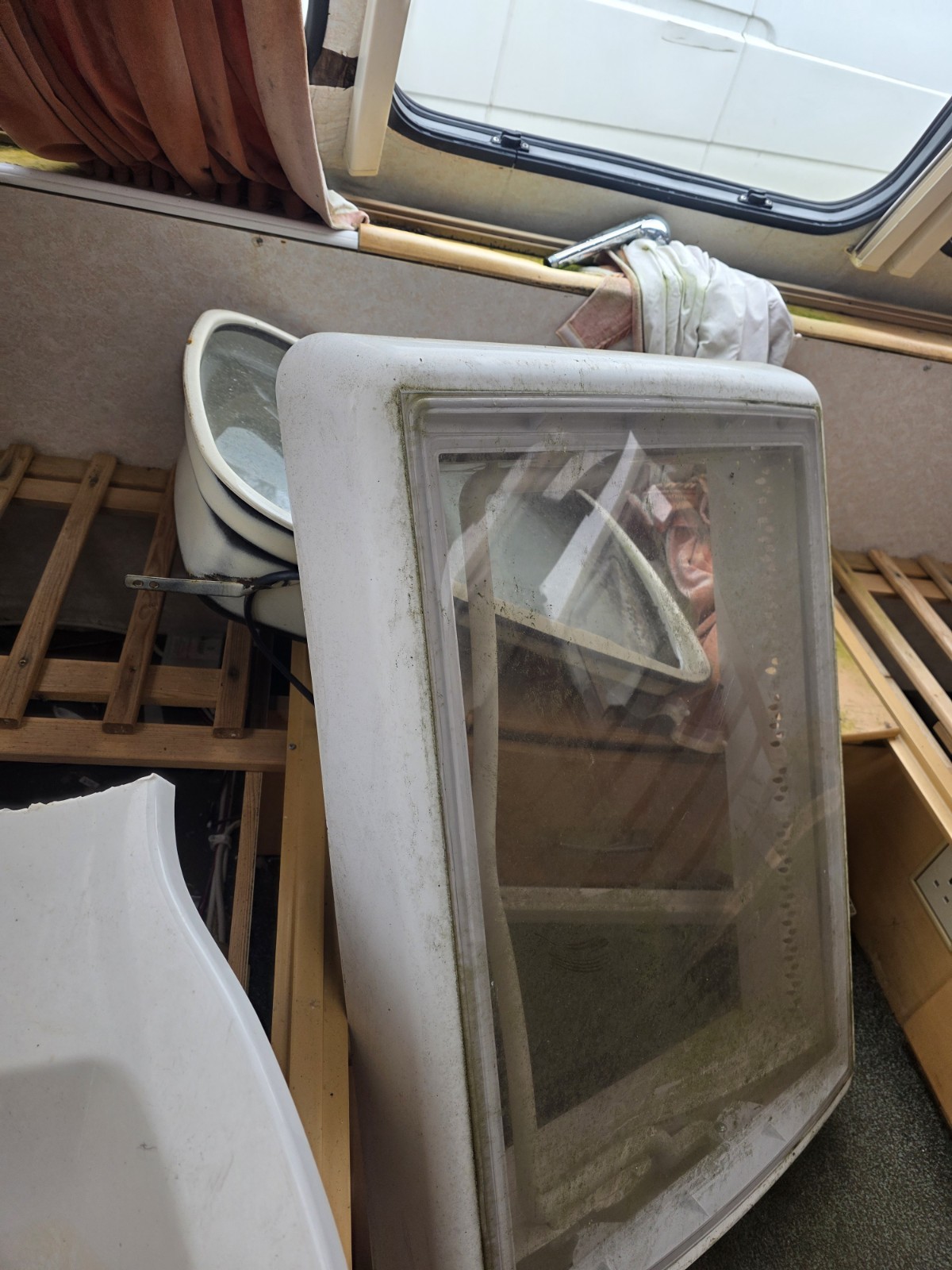 DOMETIC SEITZ MIDI HEKI 700X500 SKY ROOF LIGHT VENTED CARAVAN MOTORHOME
