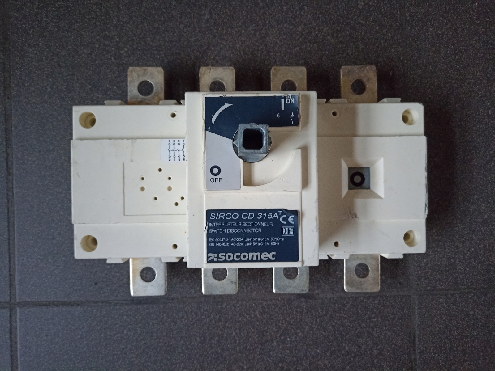 Socomec 26003032 CD 315A 4P Isolation Disconnector 1 Piece