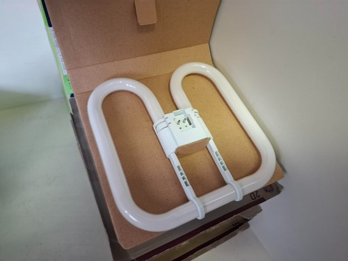 18 Stück Kompaktleuchtstofflampen, CFL Square 28W, 2 Pin, Osram, neu - Foto 3 di 4