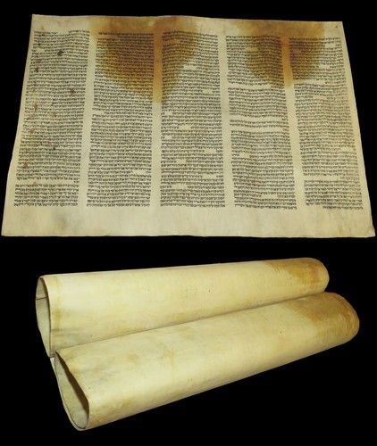 TORA ROLLE BIBEL PERGAMENT HANDSCHRIFT FRAGMENT 150 JAHRE EUROPA Zahlen 26:40- 32:4