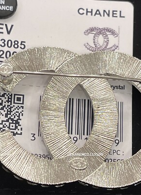 【シックで上品な雰囲気に】 CHANEL CCロゴ ブローチ NWT! ✨ RARE! Beautiful REV CHANEL CC Logo Signature Silver
