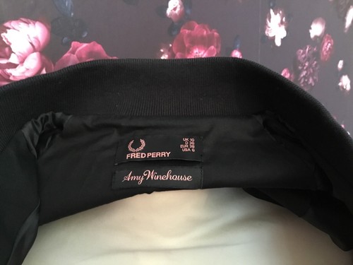 AMY WINEHOUSE FRED PERRY NWT BLACK BOMBER JACKET SIZE 10 (39) - Picture 4 of 5
