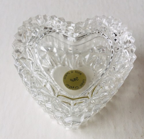 CRYSTAL CLEAR GLASS HEART SHAPED TRINKET Jewelry BOX W/LID 2.5" X 2.5"X1.25 - Picture 2 of 12