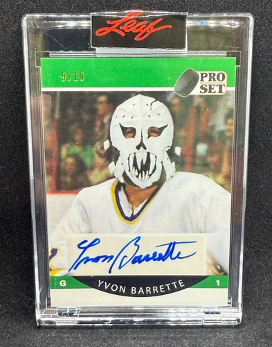 2020-21 Pro Set Memories "90/91" YVON BARRETTE Green Auto "Slap Shot" 9/10 Schauspieler