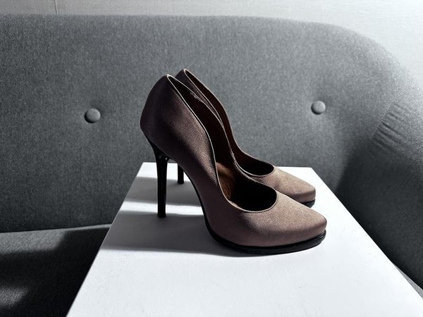 Women & Other Stories Heels Beige Satin 38.5