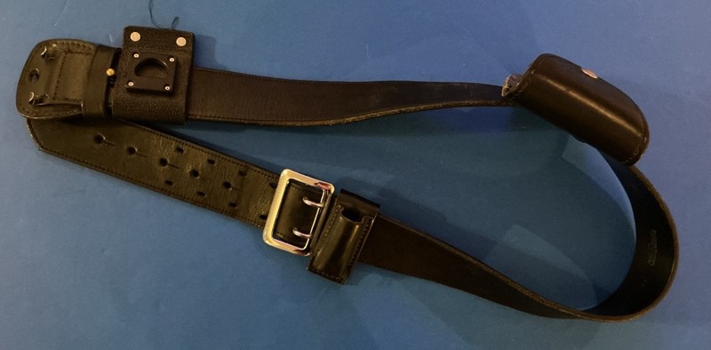 Boston Leather 6501  2.25” Size 40, Lined Duty Belt With Handcuff Holster, Light