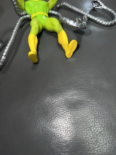 Marvel Doc Ock 5" Action Figure Doctor Octopus Secret Wars 1984 Mattel Vintage - Picture 3 of 14