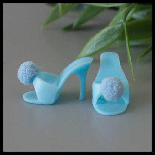 🌸Barbie Light BLUE OT Heels w Blue Pompon VTG 1960s Japan *NEXC🌸