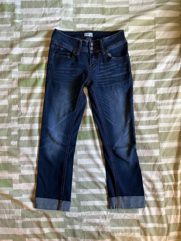 SO Cropped Capri Jeans sz  3 Cuffed Flap Blue Denim Stretch Juniors