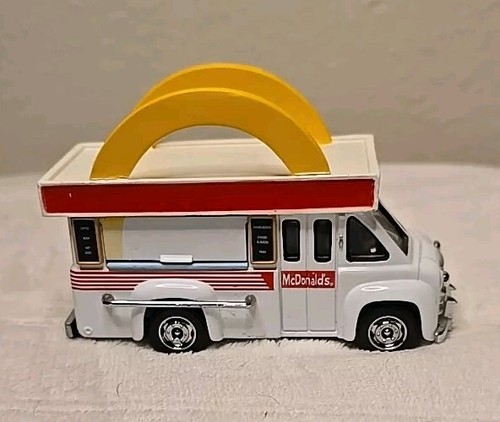 Matchbox 10cm Long Diecast YYM36839 - 1948 Dodge Route Van (McDonald's) - Picture 1 of 7