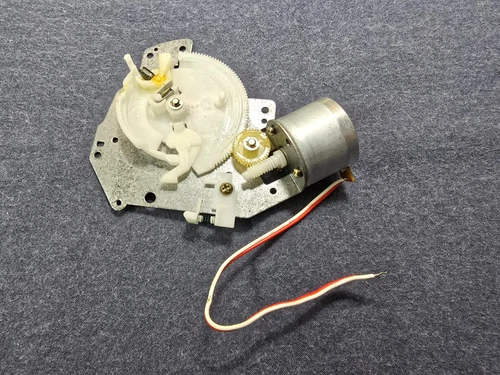 Technics SL-QD33 Turntable Parts - Tone Arm Drive Assembly with Motor