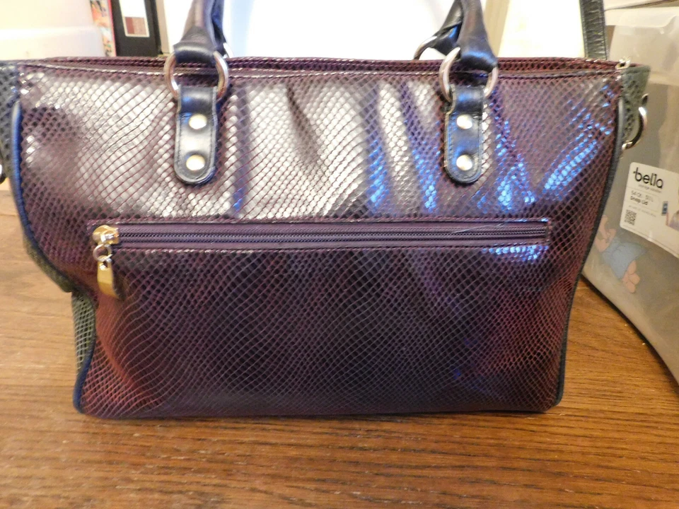 Bolso de hombro de colección Due Fratelli Canadá de cuero piel de serpiente en relieve púrpura en muy buen estado Foto 2 de 4