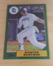 2017 Topps Hunter Renfroe Silver Pack Green Chrome Refractor Rookie Card #30/175. rookie card picture