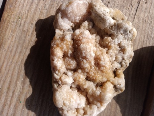 Geode, Natural Pinkish Druzy Crystals. - Picture 3 of 4