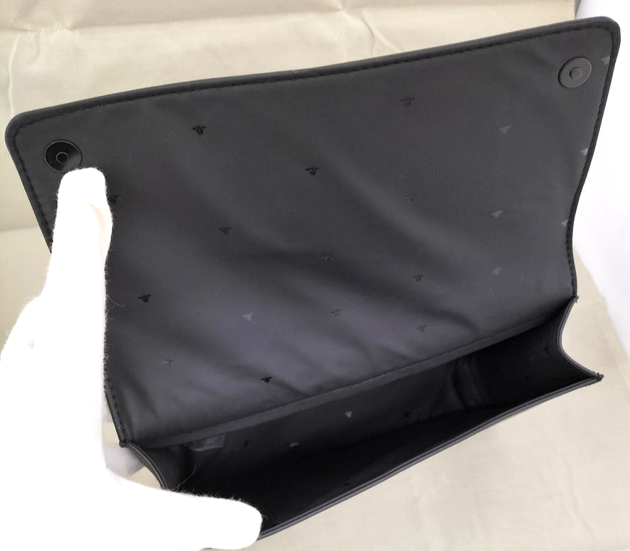 Dior Homme チョークバッグ Dior Homme Novelty Bee Black Clutch Pouch Rare | eBay