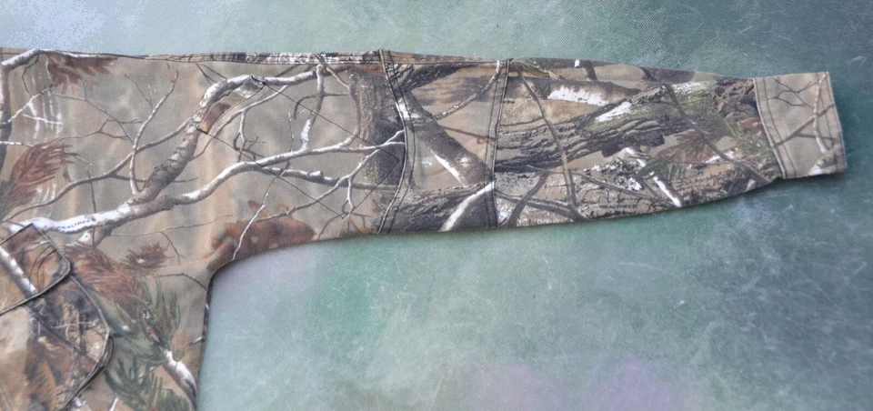 Vintage Scent Shield Bone Collector Camouflage Hunting Jacket Size M. - Image 4 of 4