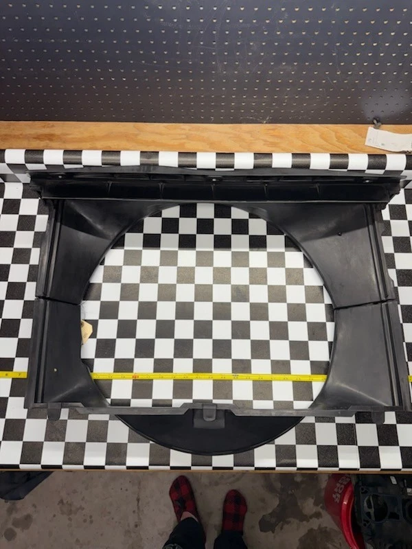 Cubierta del ventilador de refrigeración Chevrolet S10 GMC Sonoma 1998-2002. Secciones superior e inferior Foto 3 de 4