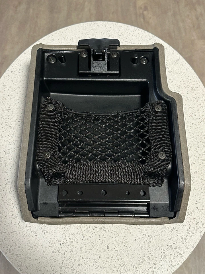 Jeep Commander XK 2006-10, WK Grand Cherokee reposabrazos tapa de consola OEM Foto 3 de 3