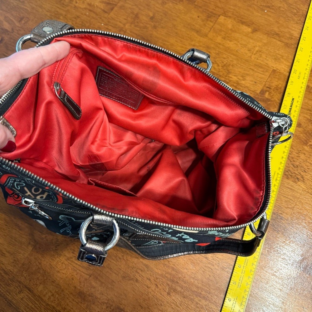 Coach Poppy large glam tote Black and Red Graphic graffiti heart Bag thumbnail 7
