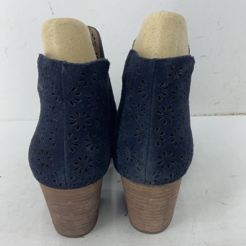 Crown & Ivy Black Suede Leather D'Orsay Ankle Bootie Heels 8.5 Women's Preowned - Imagen 3 de 7