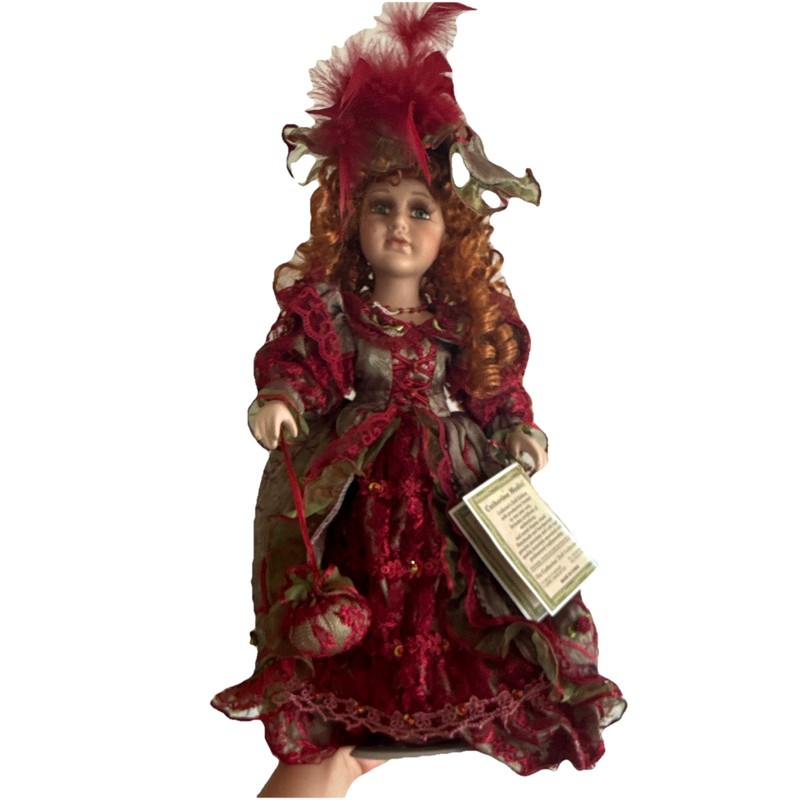 Catherine Doll Collection Catherine Medici Series 2 18in Porcelain Doll
