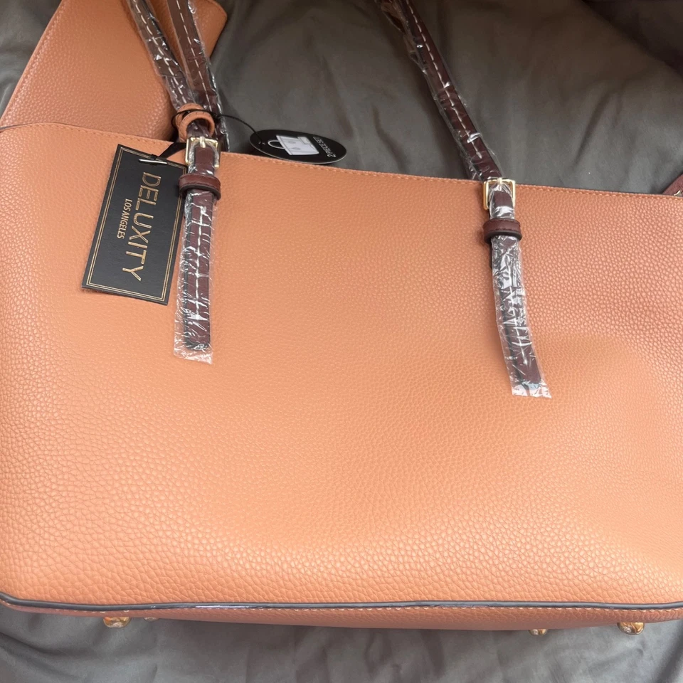 Deluxity Los Angeles Bolso de Hombro Bolso sin asas Cartera Bolso de mano 17x10x6 Nuevo con etiquetas 2 tonos marrón Foto 2 de 4