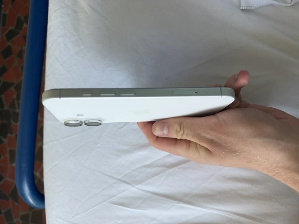 Apple iPhone 17 · 256GB, photo 3 sur 4