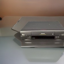 Toshiba VHS Video Cassette Recorder M-455, 4 Head VHS, Easy-Icon-OSP With Movies
