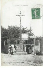 Old postcard La Sarthe beautiful animation Rouez le Calvaire