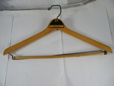 GAGE-DODSON CLOTHING COMPANY BELLINGHAM WASHINGTON WOOD WISHBONE BATTS HANGER
