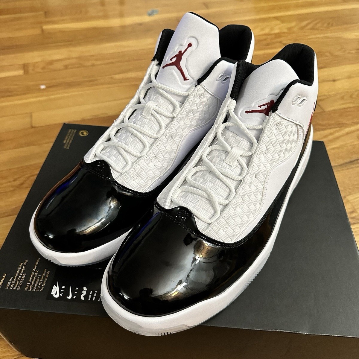Jordan Men's Max Aura 2 White/Black Basketball Shoes Size 14