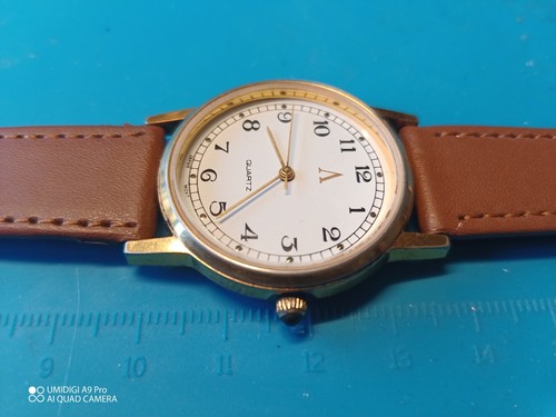 Vintage AVON Quartz Easy Reader Japan Movement Watch - Picture 9 of 14