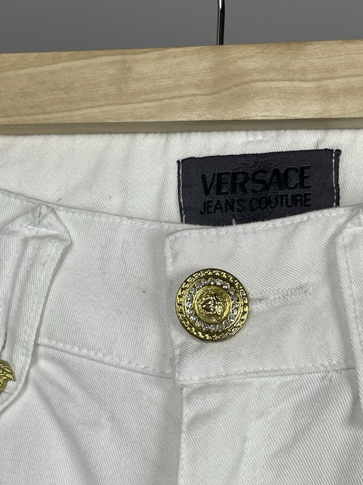 Picture 4 of 11