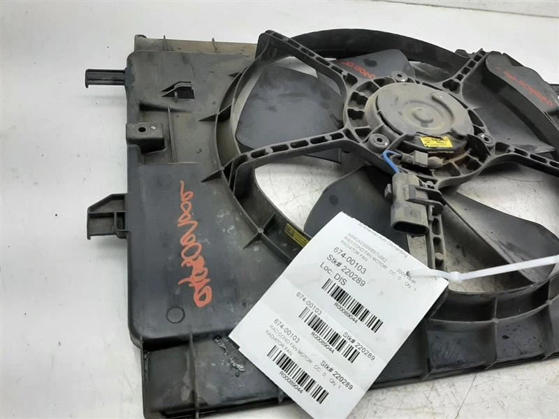 Conjunto ventilador motor radiador 06-11 Chevrolet HHR 25784660 Foto 2 de 4