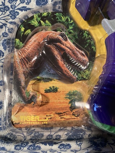 Vtg 2000 RAPTOR RAMPAGE Dinosaur Shooter Game Tiger Electronics - SEALED - RARE - Picture 3 of 10