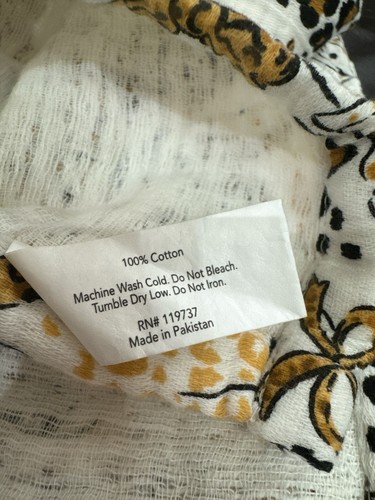 Envogue Halloween Ghosts with Cheetah Bows Print Kitchen Hand Towels Set of 2 - Picture 4 of 5