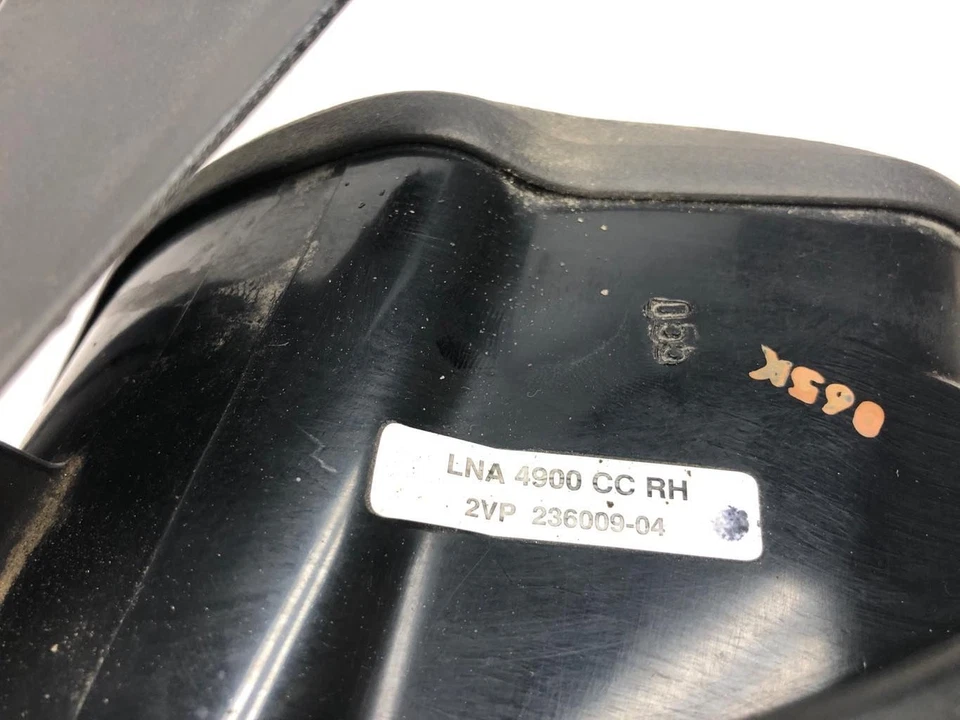 1995 - 1997 年捷豹 XJ6 右乘客尾灯总成镀铬装饰 LNA4900CC — 第 4/4 张图片