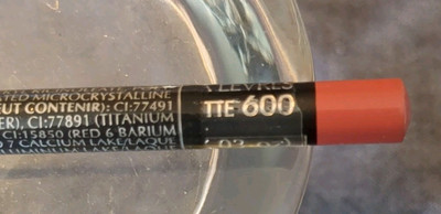 Oil of Olay Lip Pencil HAZELNUT #600 NEW