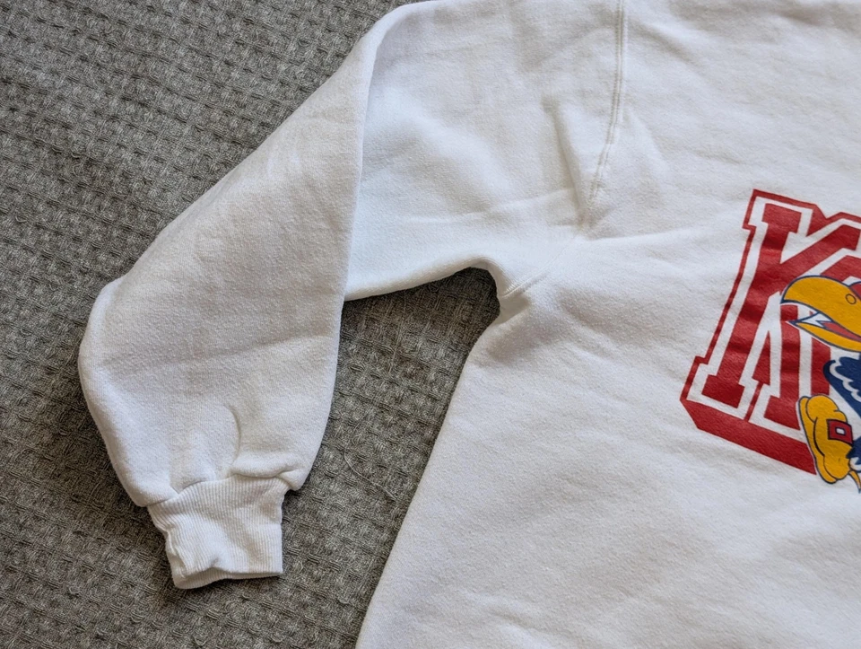 Suéter De Colección Kansas Jayhawks Cuello Redondo Para Hombre Mediano Blanco NCAA Baloncesto Años 90 Foto 3 de 4