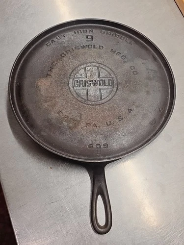 RARE Vtge(1950’s)Griswold Large Block Logo #9, Cast Iron Griddle 609 B