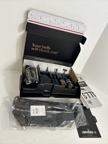 Manscaped The Perfect Package 4.0 Shaving Kit - Picture 4 of 5